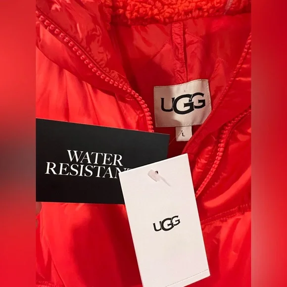 New with tags, UGG Ronney Cropped Puffer Jacket. Size L
